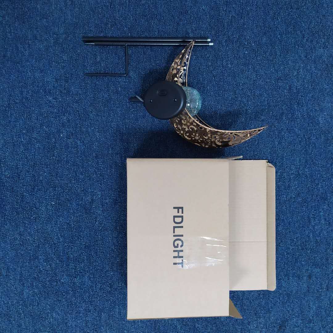 Solar-Mondlicht aus Eisen – Hohle Mondform Gartenleuchte, LED Outdoor Deko-Lampe