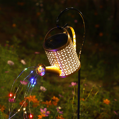 Solar-Gartenleuchte „Eisen-Kanne“ – Kreative Hohl-Wasserfluss Lampe für Rasen & Outdoor-Deko