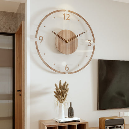 Moderne leise Wanduhr aus Holz