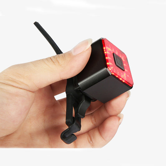 Intelligentes USB-Fahrradrücklicht mit Bremsinduktion